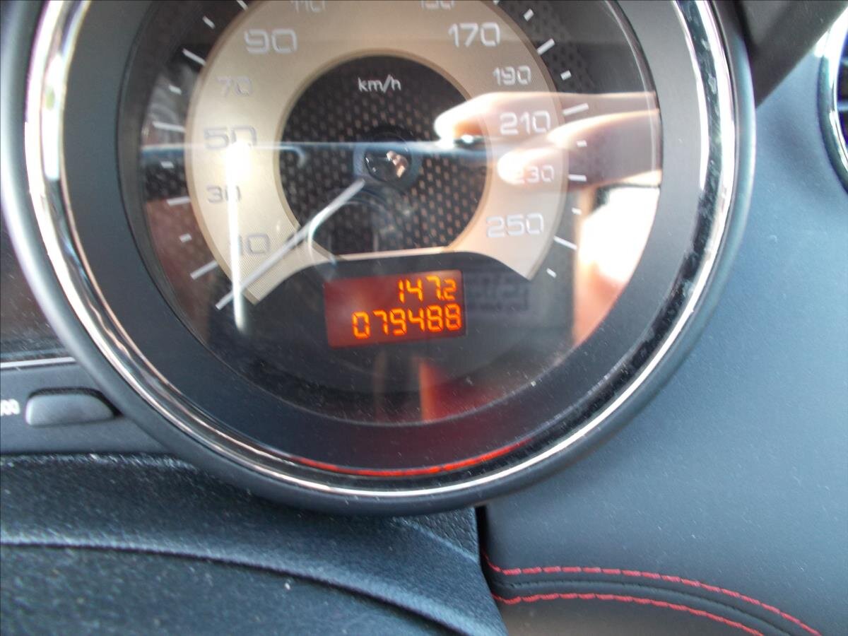 Peugeot RCZ Kupé 1,6 l 147 kw