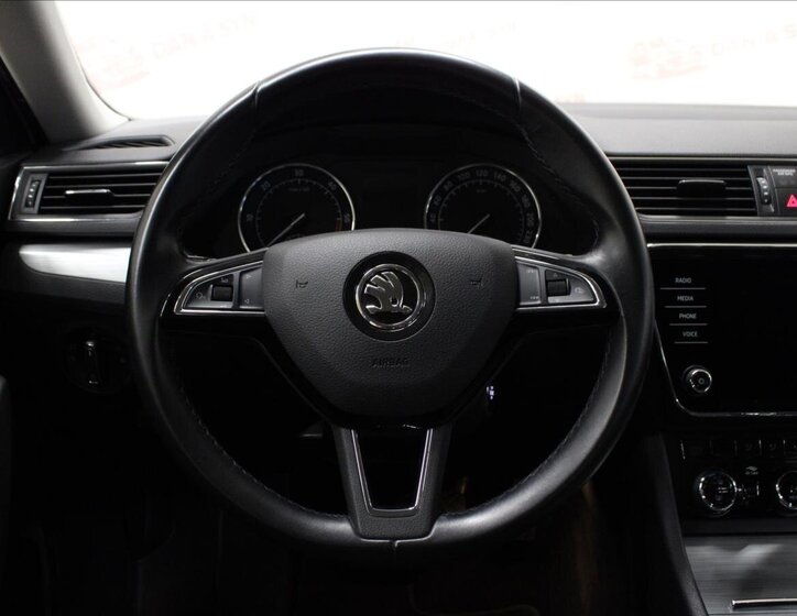 Škoda Superb Kombi 2,0 l 110 kw