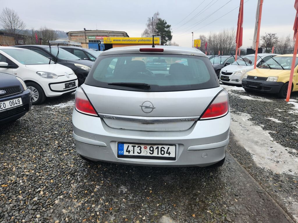 Opel Astra Hatchback 1,7 l 74 kw