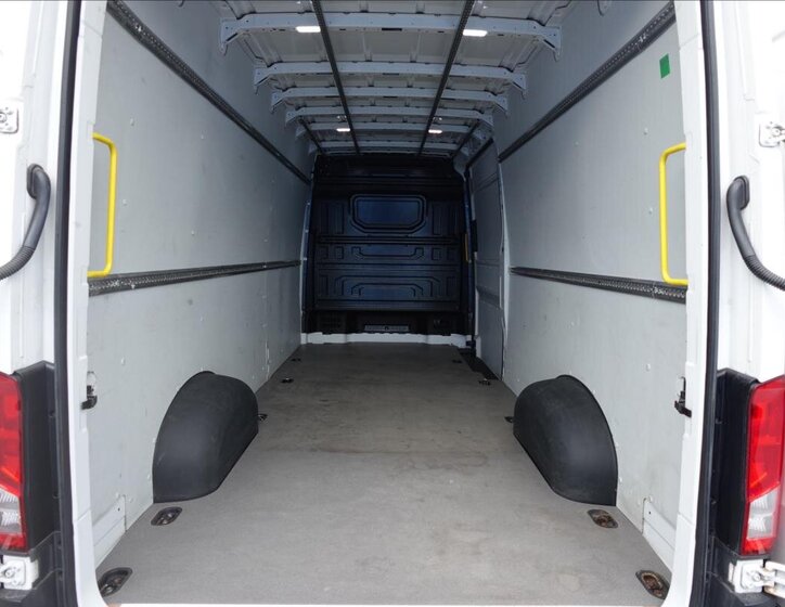 Volkswagen Crafter Ostatní 2,0 l 103 kw