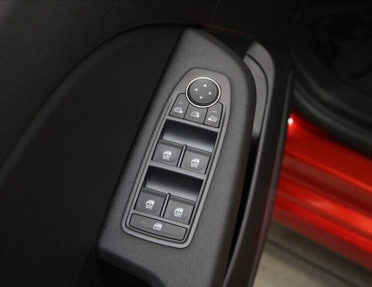 Mitsubishi Colt Hatchback 999,0 67 kw