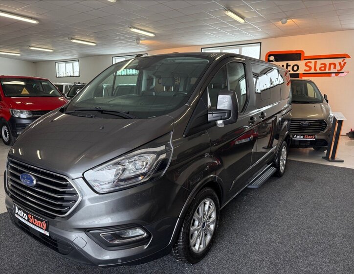Ford Tourneo Custom MPV 2,0 l 96 kw