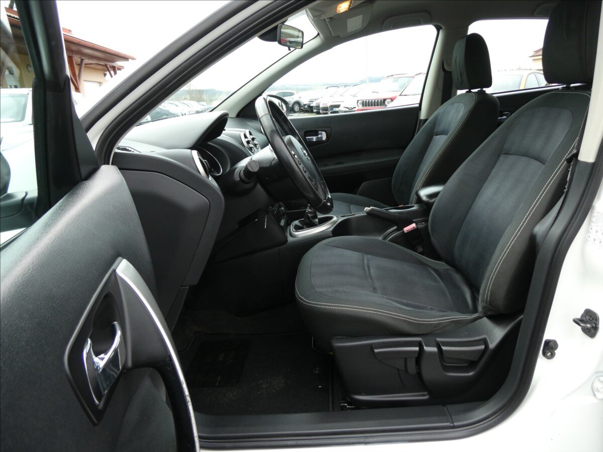 Nissan Qashqai SUV 2,0 l 104 kw