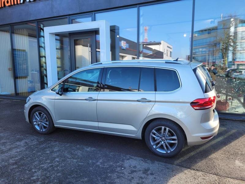 Volkswagen Touran MPV 1,5 l 110 kw