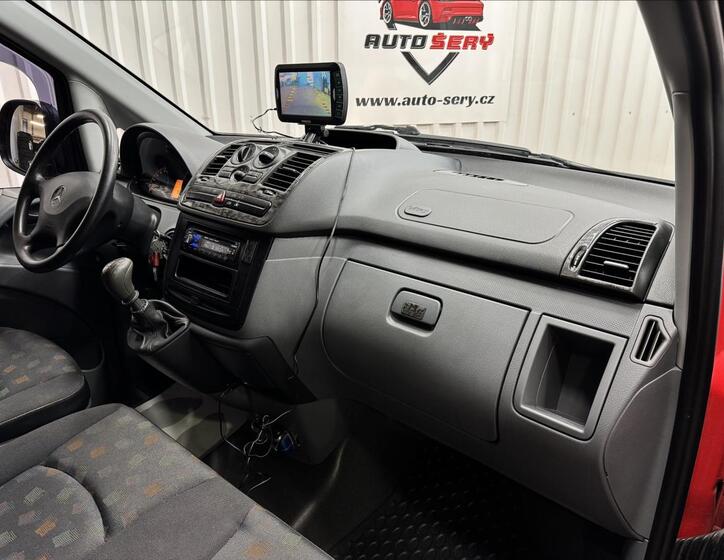 Mercedes-Benz Vito 32