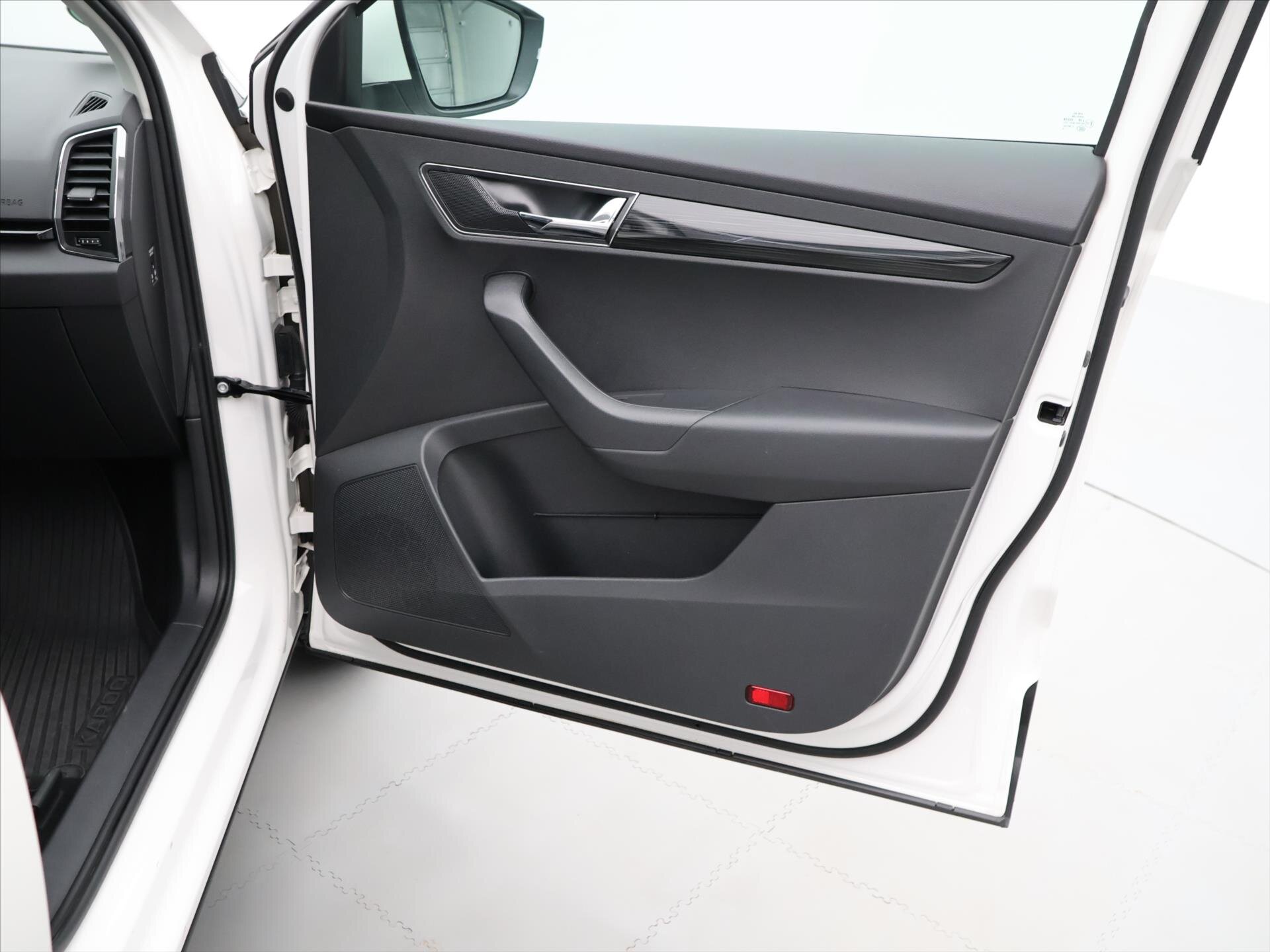 Škoda Karoq SUV / Terénní 1,6 l 85 kw