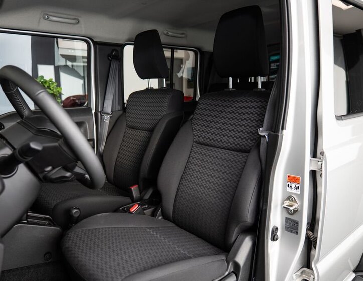 Suzuki Jimny SUV 1,5 l 75 kw