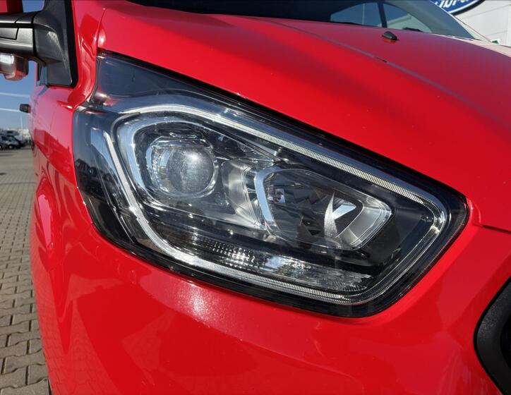 Ford Transit Custom 8