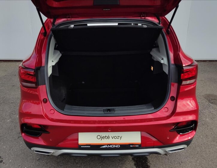 MG ZS SUV / Terénní 1,5 l 78 kw