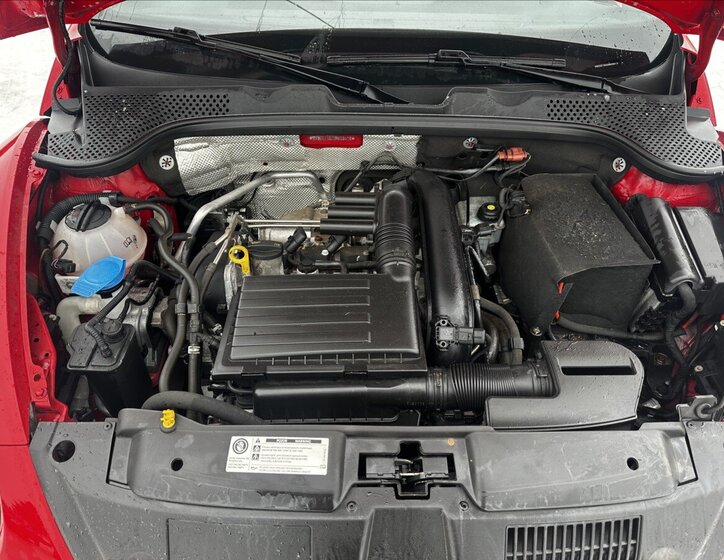 Volkswagen Beetle Hatchback 1,2 l 77 kw