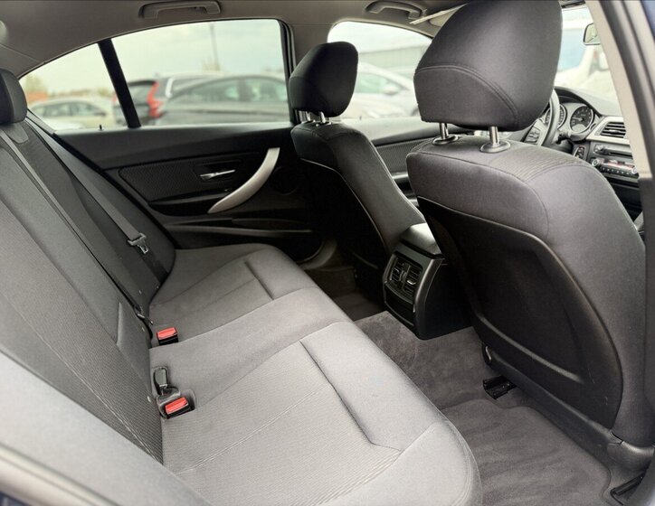 BMW Řada 3 Sedan / Limuzína 3,0 l 225 kw