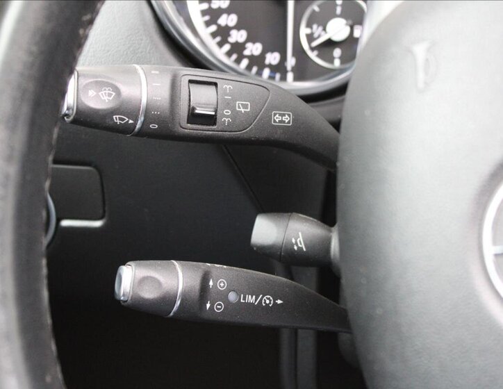 Mercedes-Benz Třídy G SUV / Terénní 3,0 l 155 kw