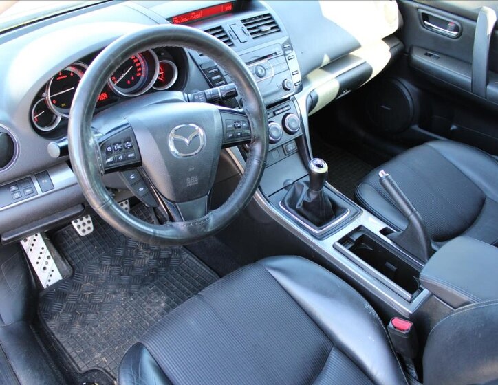 Mazda 6 9