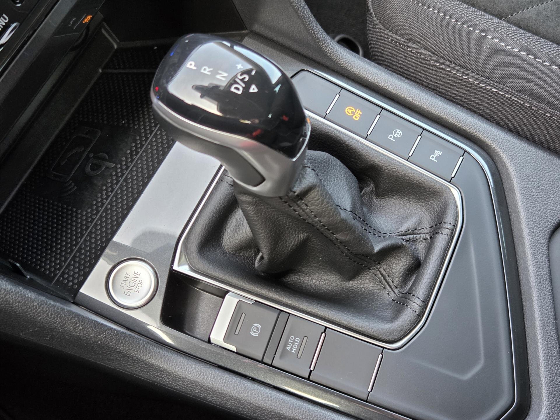 Volkswagen Tiguan SUV / Terénní 1,5 l 110 kw