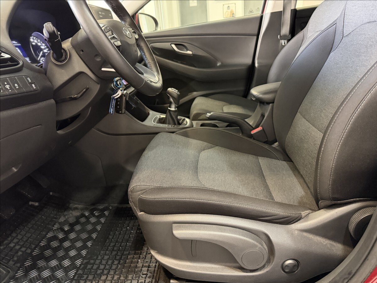 Hyundai i30 Sedan / Limuzína 1,5 l 117 kw