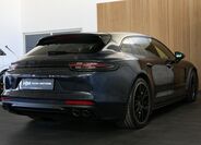 Porsche Panamera 4