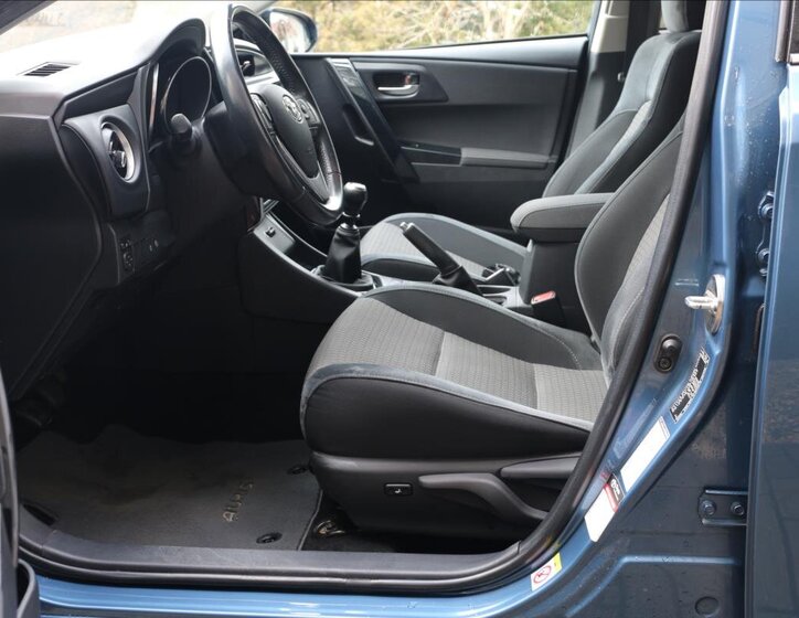 Toyota Auris Kombi 1,6 l 97 kw