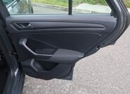 Volkswagen T-Roc SUV 1,5 l 110 kw