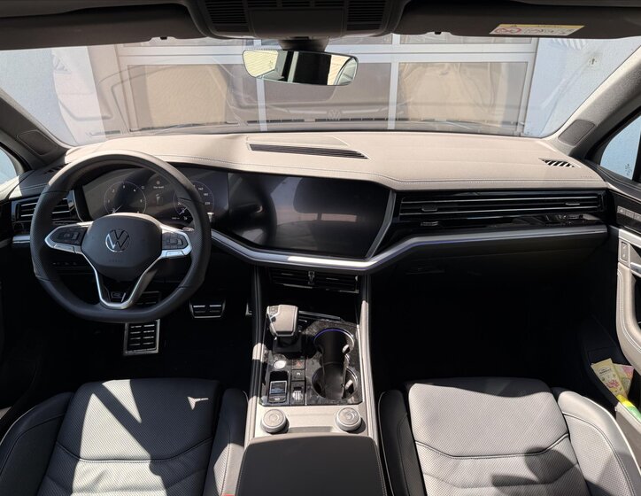 Volkswagen Touareg SUV / Terénní 3,0 l 210 kw