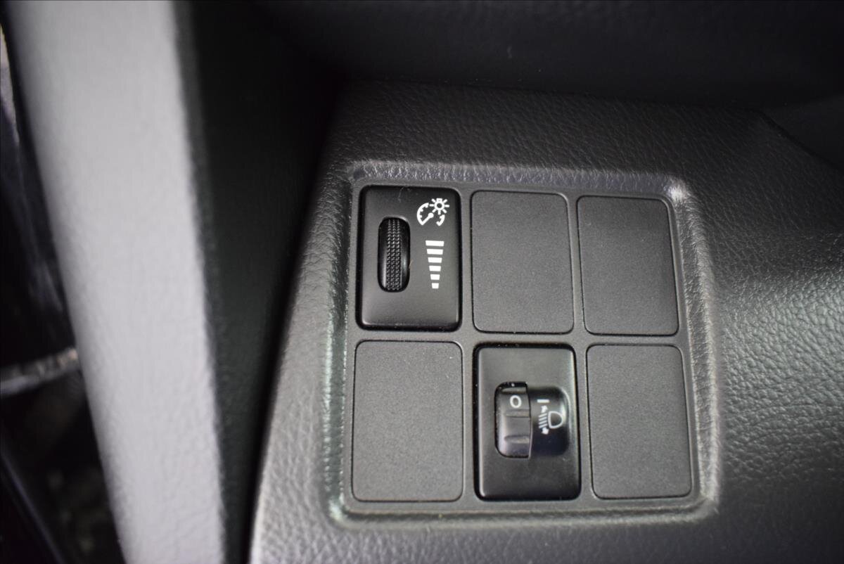 Toyota RAV4 SUV 2,0 l 112 kw