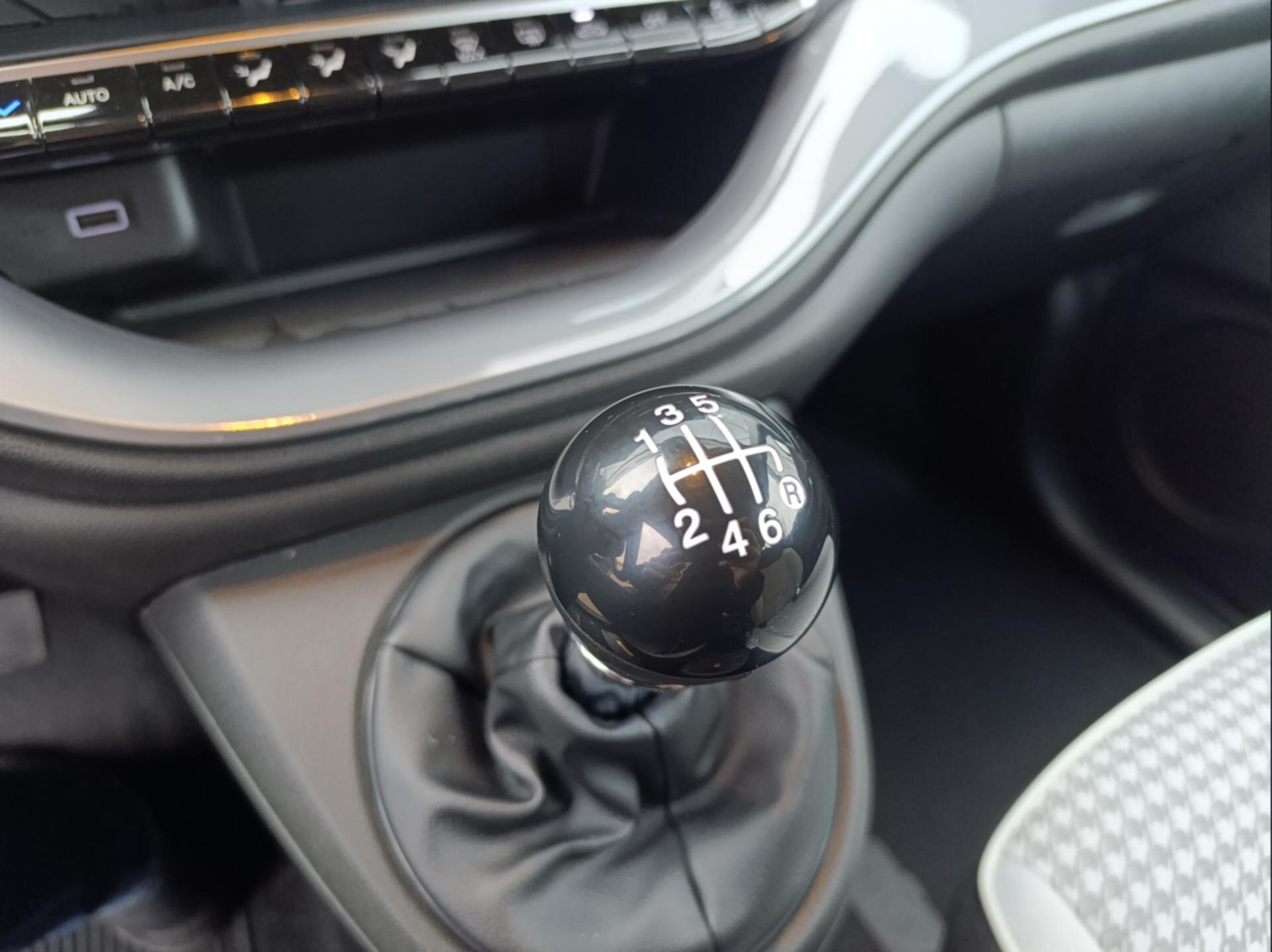 Fiat 500 Hatchback 999,0 48 kw