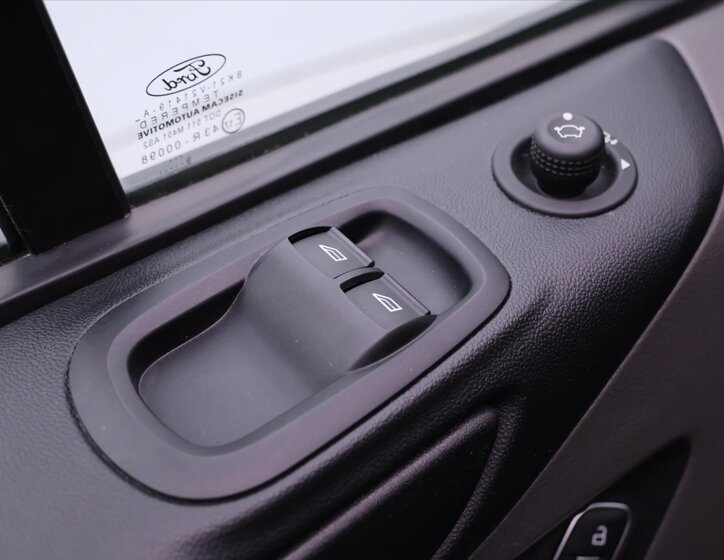 Ford Transit Custom Kombi 2,0 l 96 kw