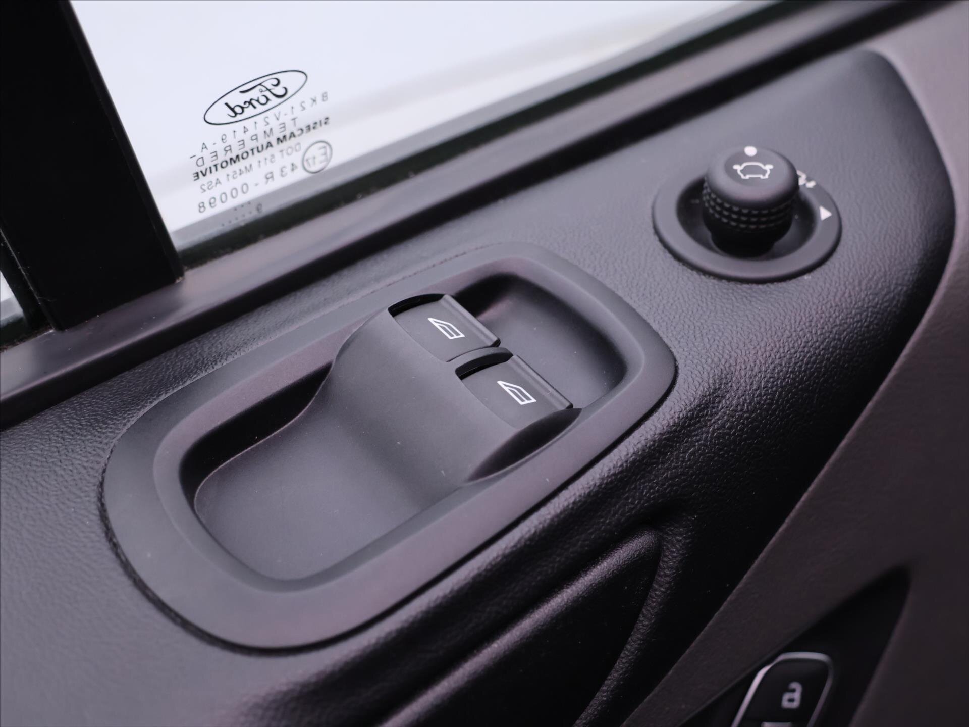 Ford Transit Custom Kombi 2,0 l 96 kw