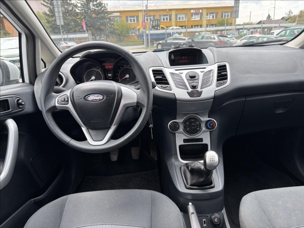 Ford Fiesta Hatchback 1,4 l 51 kw