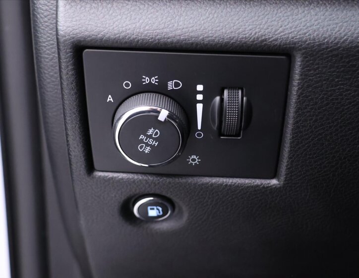 Jeep Grand Cherokee 19