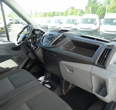 Ford Transit 10