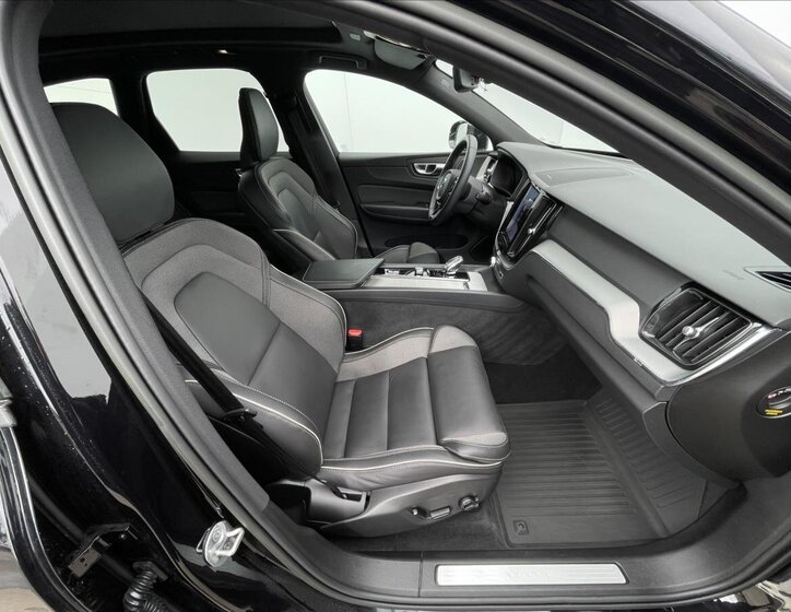 Volvo XC60 SUV 2,0 l 173 kw