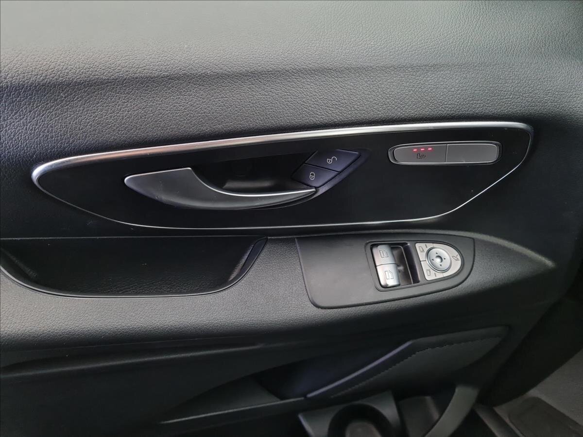 Mercedes-Benz Vito MPV 2,0 l 174 kw