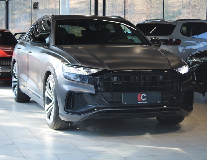 Audi Q8 SUV 3,0 l 210 kw