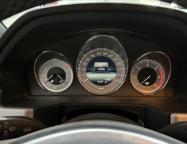 Mercedes-Benz GLK 11