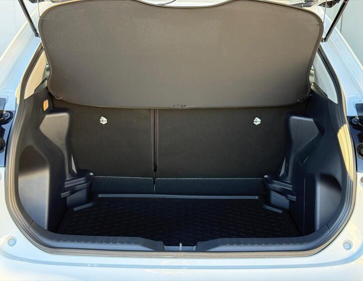 Toyota Yaris Cross 23