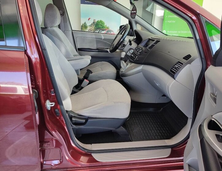 Mitsubishi Grandis MPV 2,4 l 121 kw