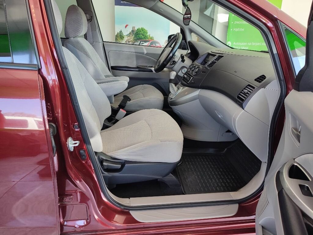 Mitsubishi Grandis MPV 2,4 l 121 kw