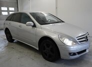 Mercedes-Benz Třídy R SUV 5,0 l 225 kw