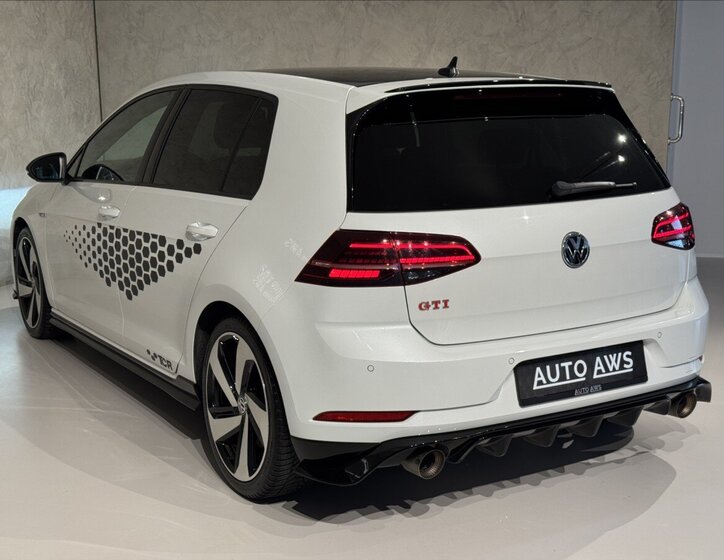 Volkswagen Golf Hatchback 2,0 l 213 kw