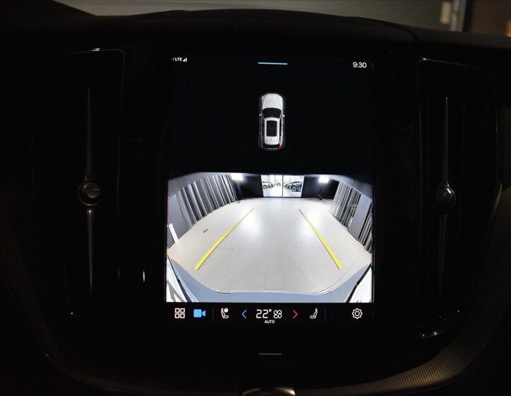 Volvo XC60 SUV / Terénní 2,0 l 145 kw