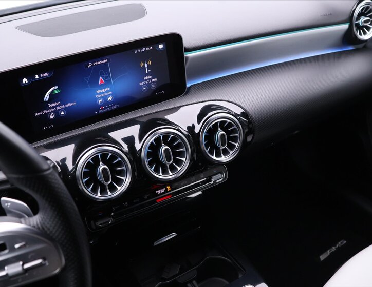 Mercedes-Benz Třídy A Hatchback 1,3 l 120 kw