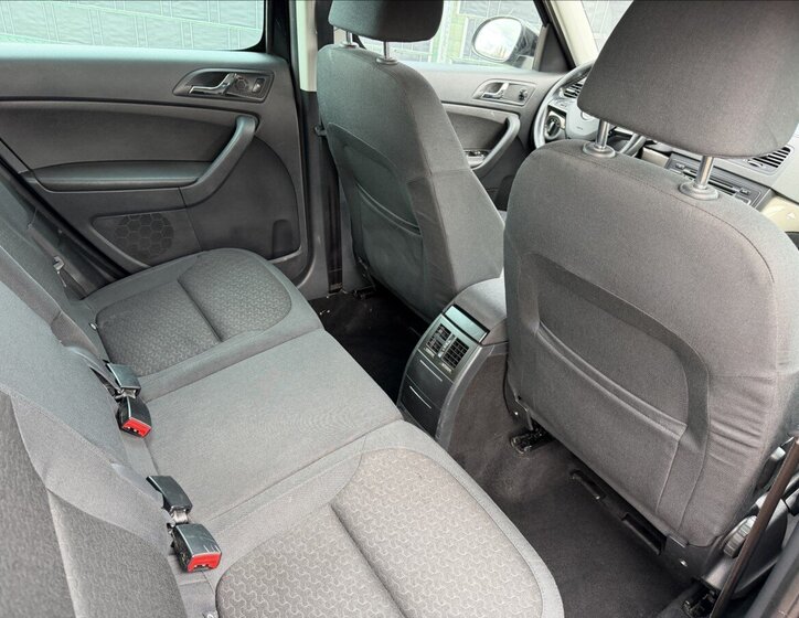 Škoda Yeti SUV / Terénní 1,6 l 77 kw