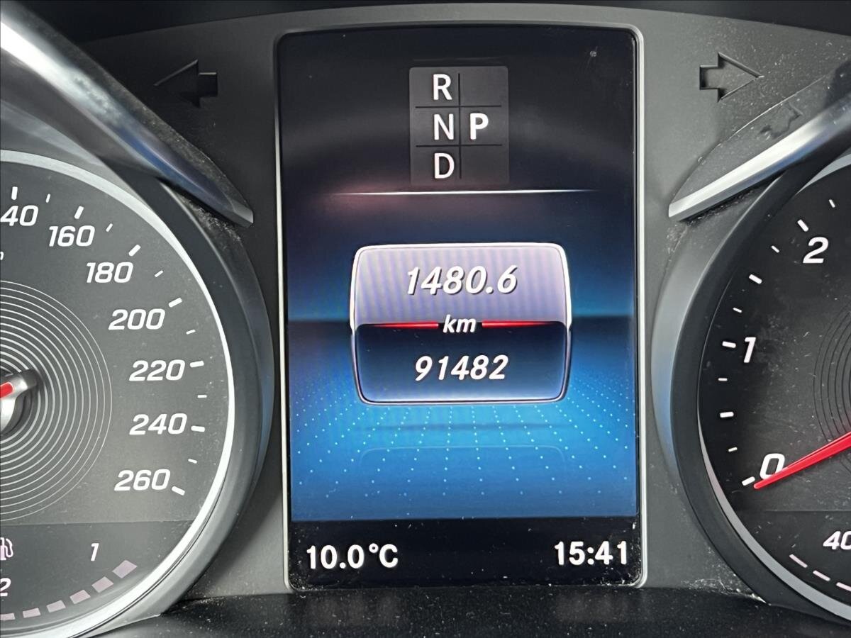 Mercedes-Benz Třídy V MPV 2,0 l 140 kw