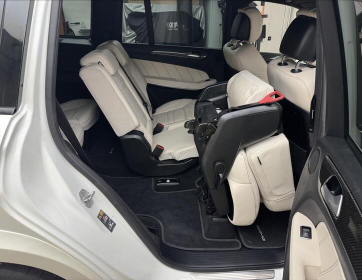 Mercedes-Benz GLS 46