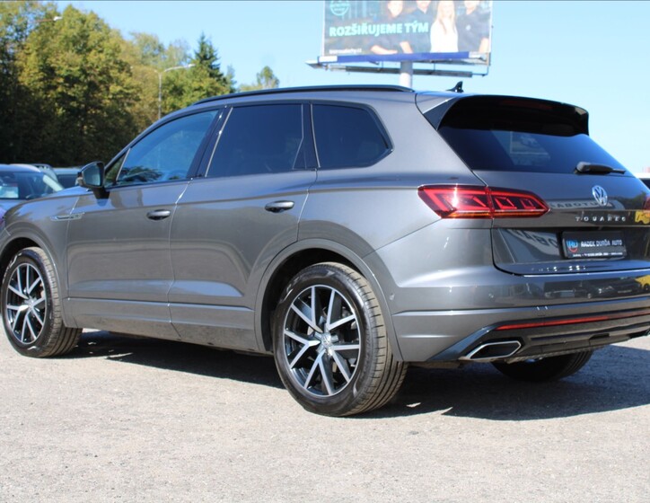 Volkswagen Touareg 7