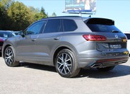 Volkswagen Touareg 7