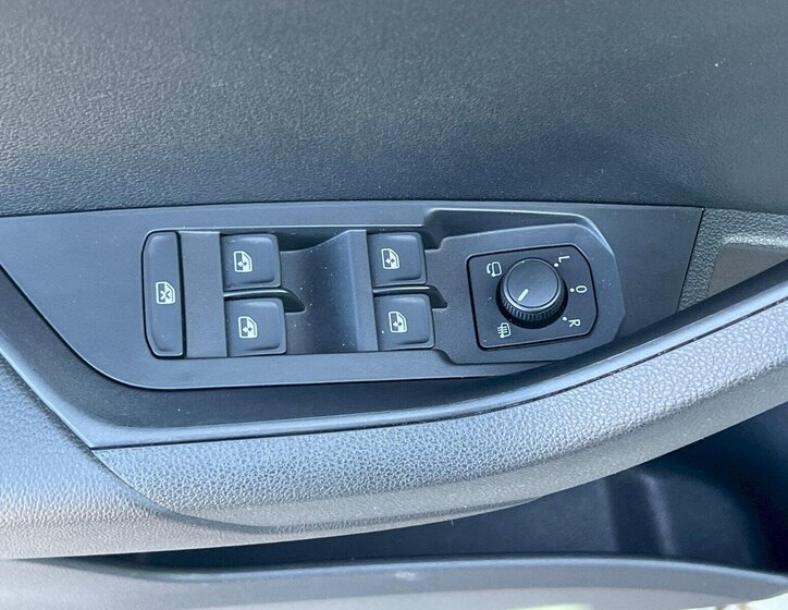 Škoda Karoq SUV / Terénní 1,5 l 110 kw