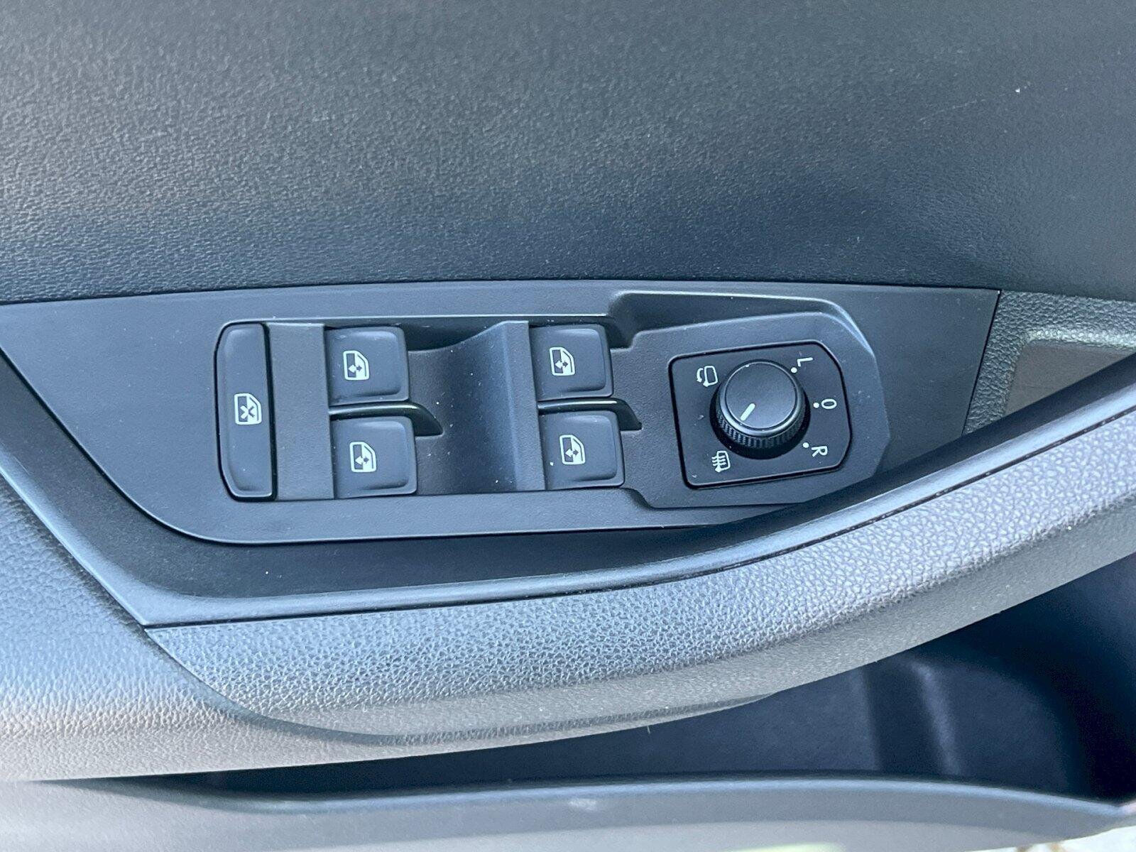 Škoda Karoq SUV / Terénní 1,5 l 110 kw