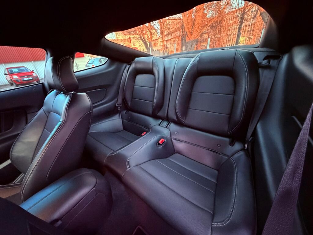 Ford Mustang Kupé 5,0 l 331 kw