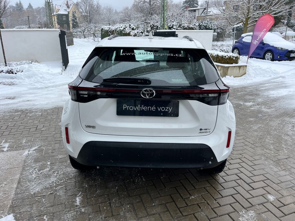 Toyota Yaris Cross SUV 1,5 l 68 kw